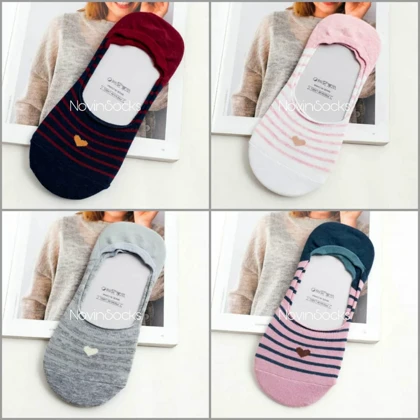 جوراب کالجی راه راه قلب دار