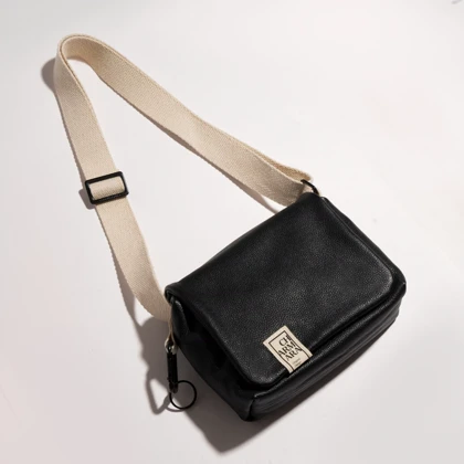 کیف کراس بادی چرم مدل cloud