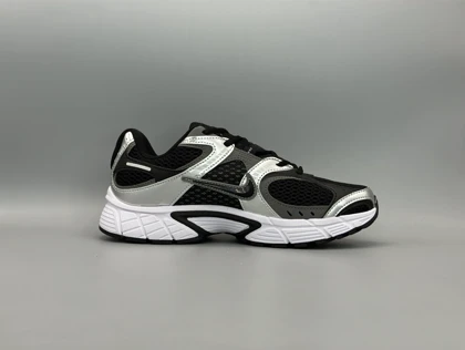 کتانی نایکی وی5کی رانر مشکی سیلور/Nike V5K
