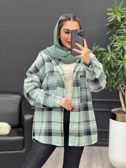 شکت کلاهدار دکمه چوبی