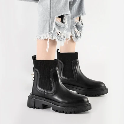 بوت و نیم بوت زنانه و دخترانه مدل بغل کش رنگ مشکی کد A540