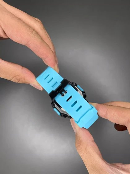 ساعت مچی کاسیو جی-شاک بند آبی Casio G-Shock B001