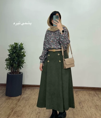 ست بلوز و دامن مخمل کبریتی طرحدار 3
