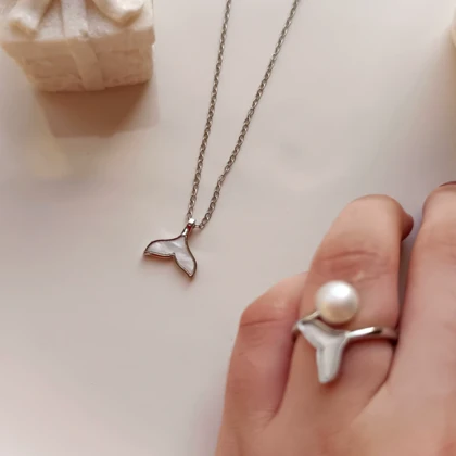 ست وال سفید