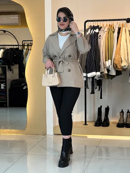 بارانی چهار دکمه کرم 010208