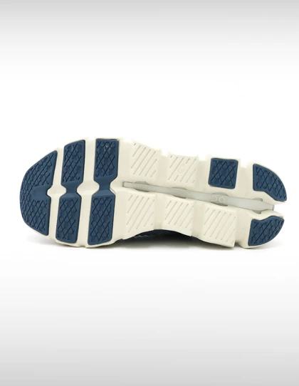 کتانی دویدن Unisex آن رانینگ Cloudswift 4 U