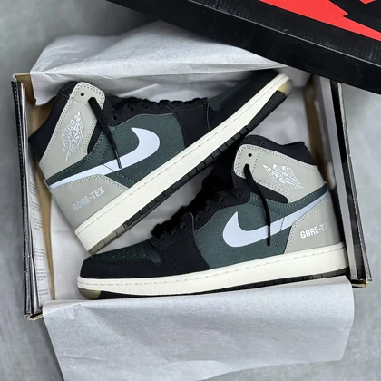کفش نایک ایر جردن وان ساق‌دار الیمنت گورتکس Nike Air Jordan 1 High Element Gore-Tex