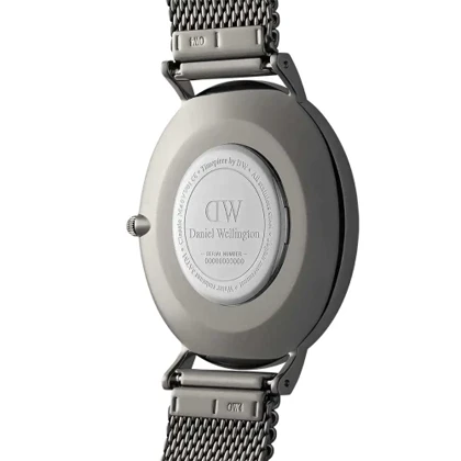 ساعت مردانه دنیل ولینگتون بند حصیری نقره‌ای مدل DW-4695-G