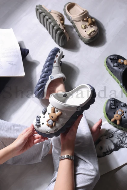 کفش صندل زنانه رکابدار کراکس گرافیک