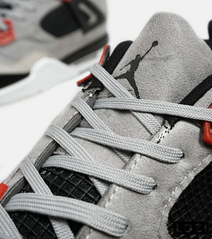 کتانی ساق‌دار بزرگ پا طوسی مشکی قرمز Nike air jordan 4