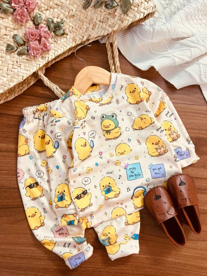 بلوز و شلوار بچگانه جوجه طلایی