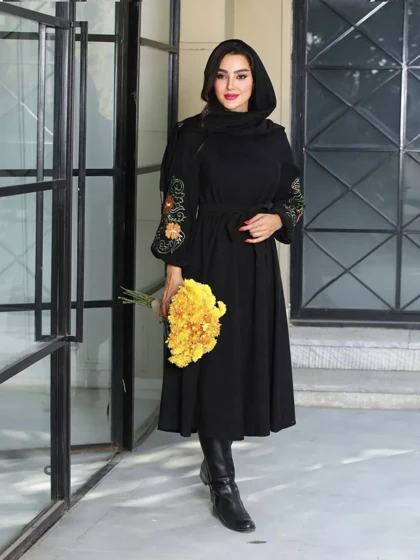 پیراهن گلدوزی دلوین
