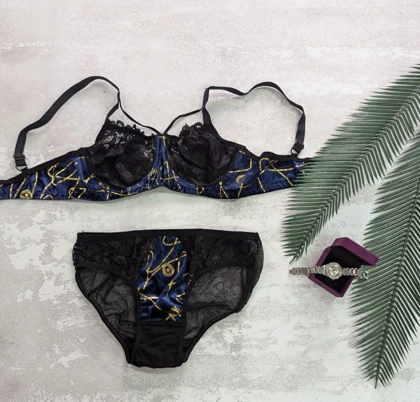 ست شورت و سوتین مخملی رعدوبرقی 102047 سایز75