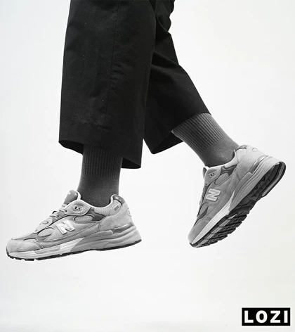 کفش کتانی طوسی سبز Newbalance 992