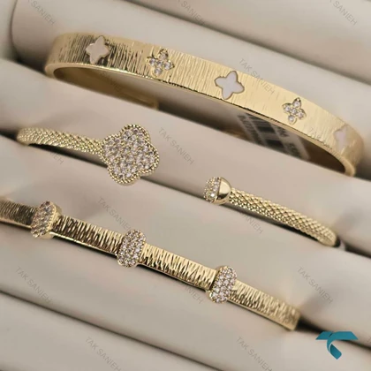 بنگل ونکلیف نگین‌دار طلایی VanCleef-8523-L