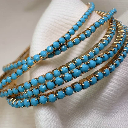 دستبند تنیسی مدل «فیروزه درخشان» | آبی مات بر پایه طلایی (فروش دانه‌ای)