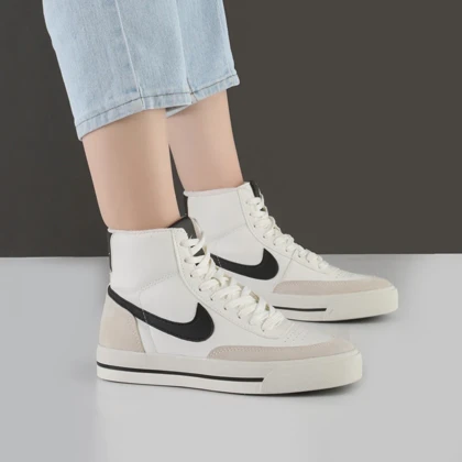 کفش و کتانی زنانه مدل نایک نیم ساق رنگ سفید مشکی مدل نایک NIKE کد M570