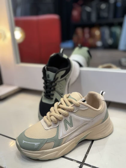 کتانی نیوبالانس دخترانه