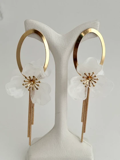 گوشواره گل بهاری