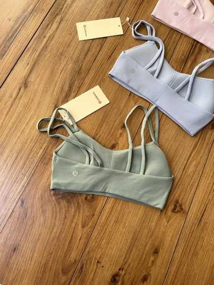 نیم‌تنه لولولمون Lululemon مدل Like a Cloud Ribbed Bra