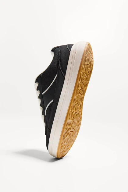 کتانی اورجینال برشکا bershka