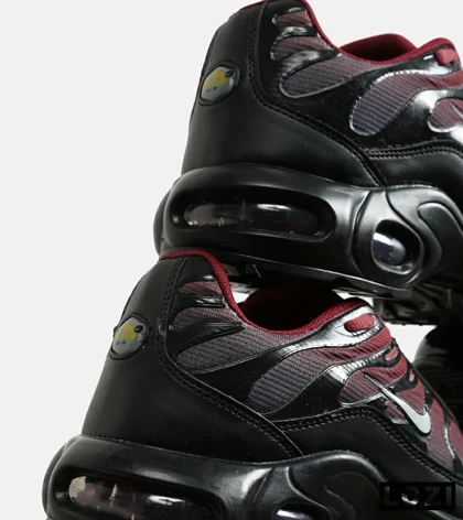 کفش کتانی مردانه و زنانه مشکی قرمز NIKE AirMax Plus TN Ultra