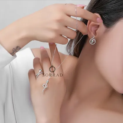 ساعت بولگاری زنانه / ساده بند استیل رنگ سیلور دورنگین صفحه سیلور-سفید (ست نقره)
