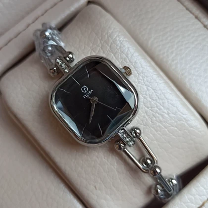 ساعت مچی زنانه فلورا بند مدل تیفانی صفحه مشکی