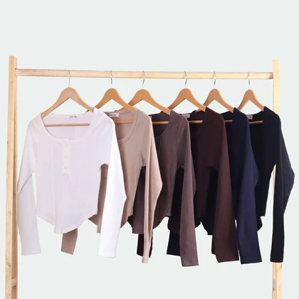 بلوز زنانه کبریتی جلو دکمه دار کد 0351