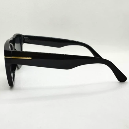 تام فورد BIG BLACK