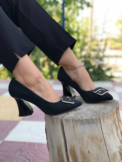 کفش مجلسی پاشنه‌بلند