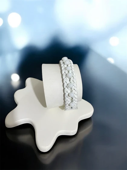 دستبند زنانه چرم طبیعی بافتی مروارید کد 3335067