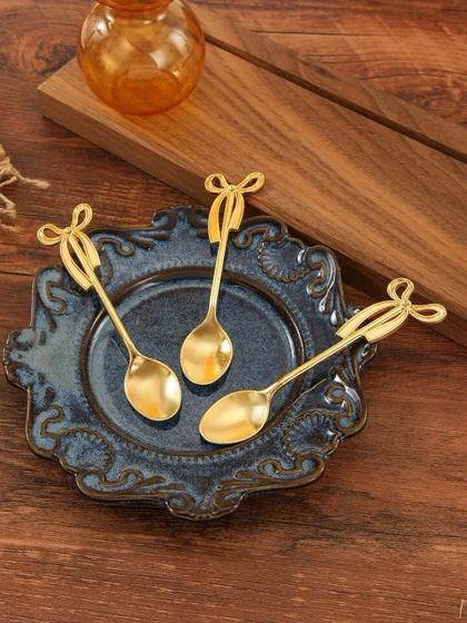 قاشق چای خوری طرح پاپیون در دو رنگ