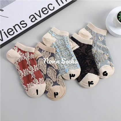 جوراب مچی طرح سنتی 2