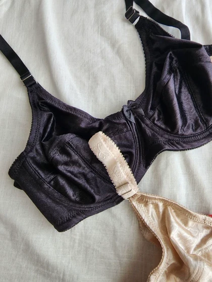 سوتین تک فنردار بدون ابر ژوردار برند HR کد: 501