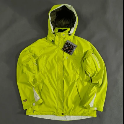 SIZE M-L کاپشن اسکی گورتکس حرفه ای اورجینال PEAK PERFORMANCE سوئد