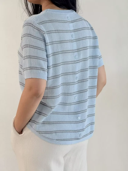 بلوز بافت راه راه miumiu گلدوزی پشت دکمه کد 5494