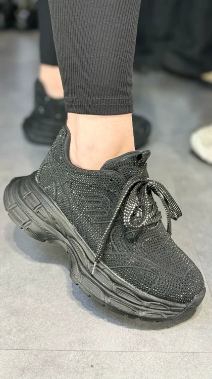 k911 - کتانی ساینا k911