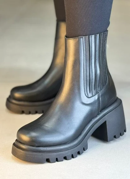 121 B - نیم بوت اسپرت یه طرف کش 121