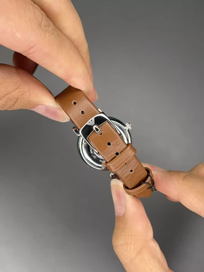 ساعت مچی امپریو آرمانی قهوه ای صفحه طوسی Emporio Armani