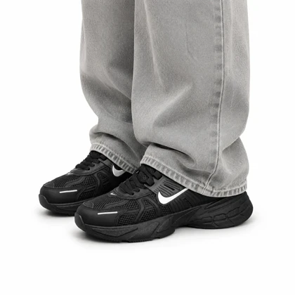 کتانی خارجی ست زن و مرد مدل نایکی مشکی Nike V2k