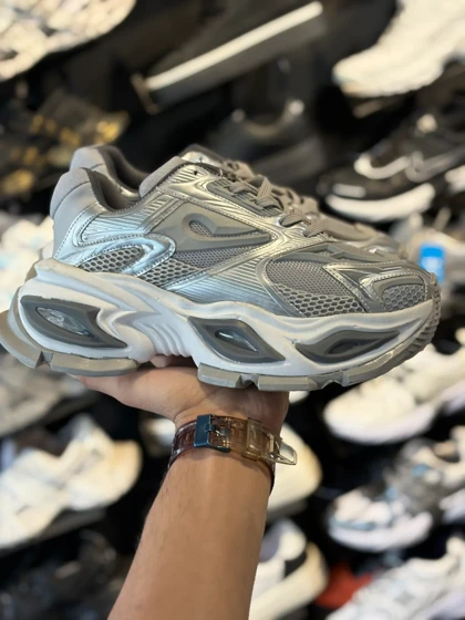 کتانی مردانه لژدار بالنسیگا طوسی