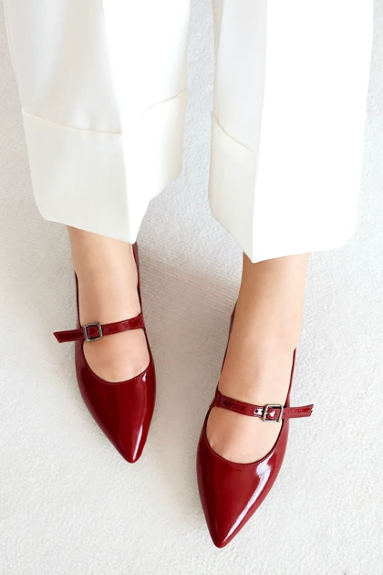 کفش پاشنه‌بلند کلاسیک زنانه polka-store polka-store