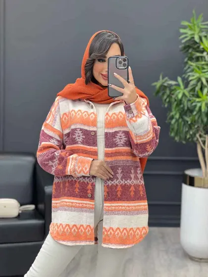 شکت طرحدار دکمه چوبی