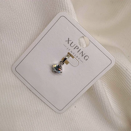 پلاک ژوپینگ طرح «سولیتر» (تک نگین) | درخشش الماس در قابی نقره‌ای