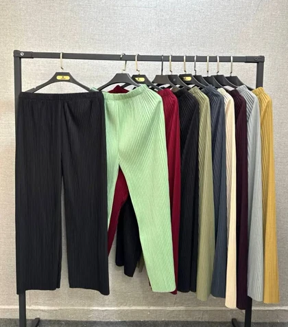 شلوار پلیسه نینا3135