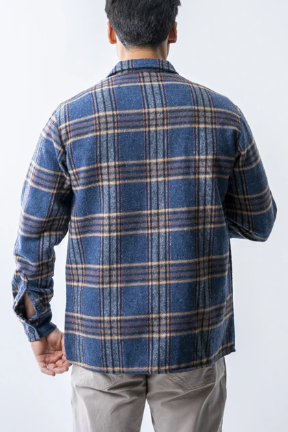 پیراهن آستین بلند پشمی جیب‌دار مردانه