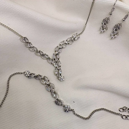 سرویس کامل برند شین مدل «آبشار مارکیز» | طرح جواهر Y با گارانتی 1 ساله