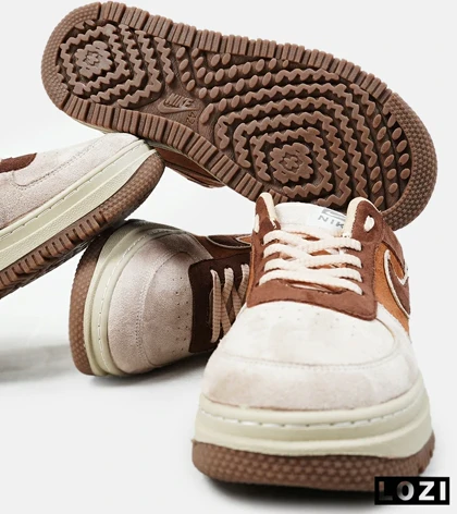 کفش کتانی بزرگ پا قهوه ای NIKE AIR FORCE