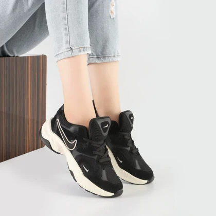 کفش و کتانی زنانه مدل نایک NIKE رنگ مشکی سفید
